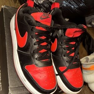 Nike Burroughs Low Recraft size 4 youth